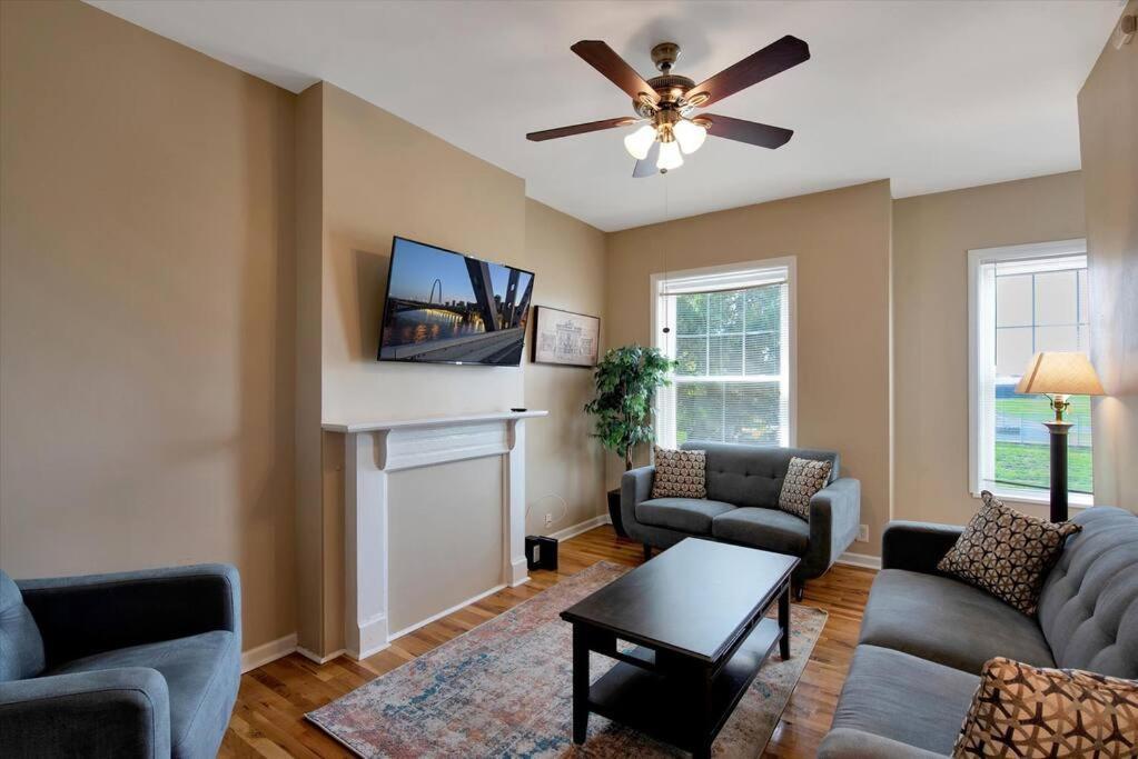 Lovely Unit In Historic Sw Garden - 3 Queen Beds